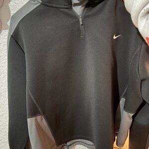 Nike Black & Gray Quarter-Zip Athletic Pullover